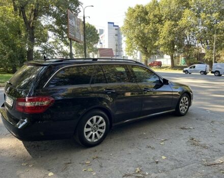 Чорний Мерседес 200, об'ємом двигуна 2.1 л та пробігом 297 тис. км за 12800 $, фото 2 на Automoto.ua