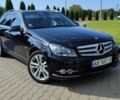 Черный Мерседес 200, объемом двигателя 2.1 л и пробегом 251 тыс. км за 9850 $, фото 2 на Automoto.ua