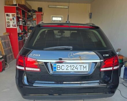 Черный Мерседес 200, объемом двигателя 2.1 л и пробегом 246 тыс. км за 13350 $, фото 7 на Automoto.ua