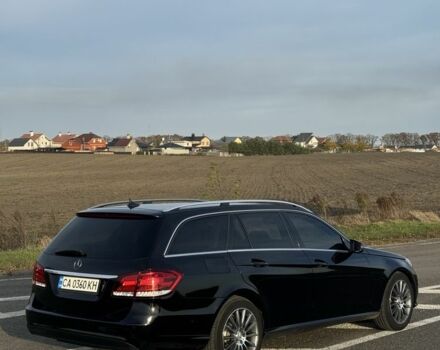 Черный Мерседес 200, объемом двигателя 2.1 л и пробегом 320 тыс. км за 13900 $, фото 1 на Automoto.ua