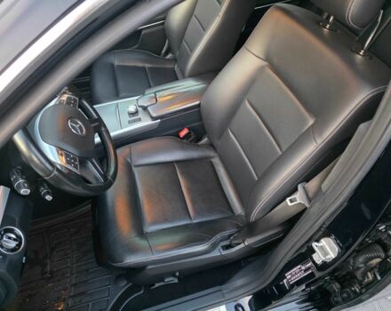 Черный Мерседес 200, объемом двигателя 2.1 л и пробегом 246 тыс. км за 13350 $, фото 14 на Automoto.ua