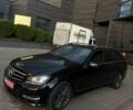 Черный Мерседес 200, объемом двигателя 2.15 л и пробегом 220 тыс. км за 14782 $, фото 3 на Automoto.ua