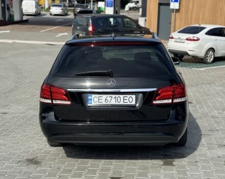 Черный Мерседес 200, объемом двигателя 2.1 л и пробегом 310 тыс. км за 12500 $, фото 4 на Automoto.ua