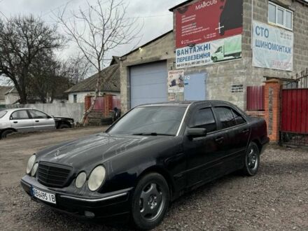 Черный Мерседес 200, объемом двигателя 2 л и пробегом 387 тыс. км за 3600 $, фото 1 на Automoto.ua