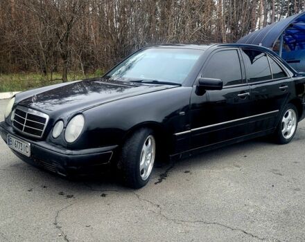 Черный Мерседес 200, объемом двигателя 2 л и пробегом 400 тыс. км за 2499 $, фото 1 на Automoto.ua