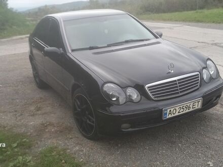 Мерседес 200 2000 у Мукачеве на Automoto.ua Чорний Мерседес 200, об'ємом двигуна 2 л та пробігом 385 тис. км за 3900 $, фото 1 на Automoto.ua
