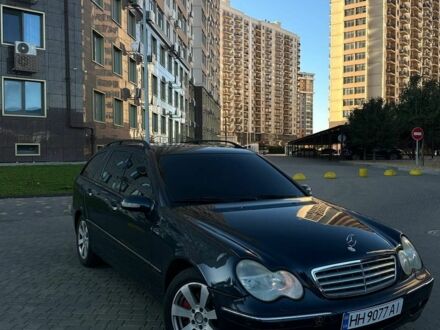 Мерседес 200 2002 в Одессе на Automoto.ua Черный Мерседес 200, объемом двигателя 2.7 л и пробегом 365 тыс. км за 4800 $, фото 1 на Automoto.ua
