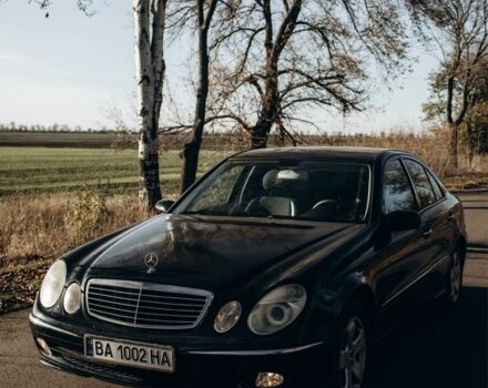 Чорний Мерседес 200, об'ємом двигуна 1.8 л та пробігом 221 тис. км за 6200 $, фото 1 на Automoto.ua