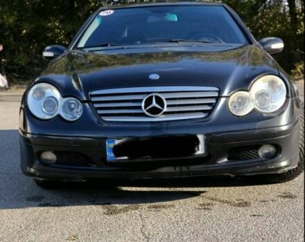 Чорний Мерседес 200, об'ємом двигуна 1.8 л та пробігом 315 тис. км за 4200 $, фото 1 на Automoto.ua