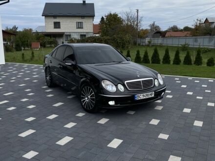 Черный Мерседес 200, объемом двигателя 1.8 л и пробегом 299 тыс. км за 7700 $, фото 1 на Automoto.ua