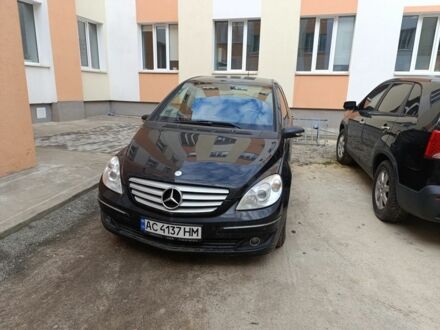 Мерседес 200 2007 в Луцке на Automoto.ua Черный Мерседес 200, объемом двигателя 2 л и пробегом 165 тыс. км за 6500 $, фото 1 на Automoto.ua