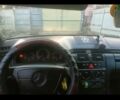 Мерседес 200 1998 в Черновцах на Automoto.ua Фиолетовый Мерседес 200, объемом двигателя 2 л и пробегом 301 тыс. км за 1850 $, фото 4 на Automoto.ua