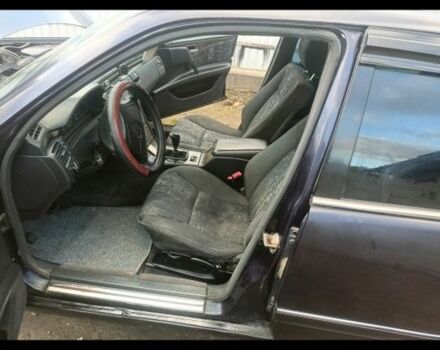 Мерседес 200 1998 в Черновцах на Automoto.ua Фиолетовый Мерседес 200, объемом двигателя 2 л и пробегом 301 тыс. км за 1850 $, фото 7 на Automoto.ua