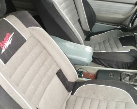 Красный Мерседес 200, объемом двигателя 2.3 л и пробегом 460 тыс. км за 1500 $, фото 7 на Automoto.ua