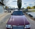 Червоний Мерседес 200, об'ємом двигуна 2 л та пробігом 350 тис. км за 2300 $, фото 1 на Automoto.ua