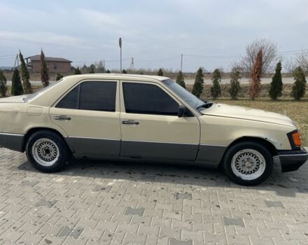 Мерседес 200, объемом двигателя 2 л и пробегом 458 тыс. км за 1050 $, фото 1 на Automoto.ua