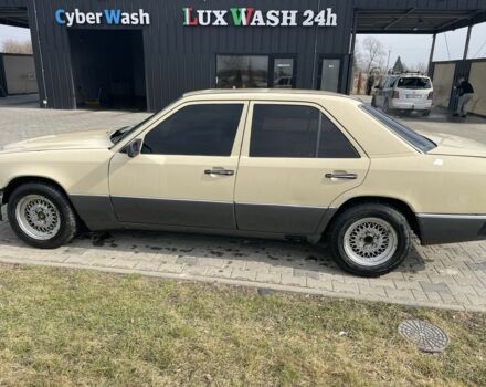 Мерседес 200, объемом двигателя 2 л и пробегом 458 тыс. км за 1050 $, фото 4 на Automoto.ua