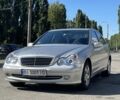 Сірий Мерседес 200, об'ємом двигуна 1.8 л та пробігом 131 тис. км за 6200 $, фото 5 на Automoto.ua