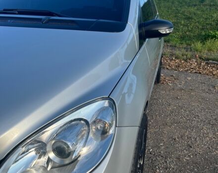 Серый Мерседес 200, объемом двигателя 2 л и пробегом 305 тыс. км за 5100 $, фото 3 на Automoto.ua