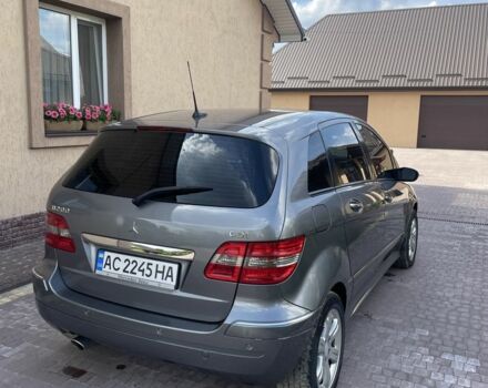 Сірий Мерседес 200, об'ємом двигуна 2 л та пробігом 276 тис. км за 7100 $, фото 2 на Automoto.ua