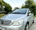Сірий Мерседес 200, об'ємом двигуна 2 л та пробігом 226 тис. км за 7756 $, фото 1 на Automoto.ua