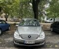 Серый Мерседес 200, объемом двигателя 2 л и пробегом 268 тыс. км за 8300 $, фото 1 на Automoto.ua
