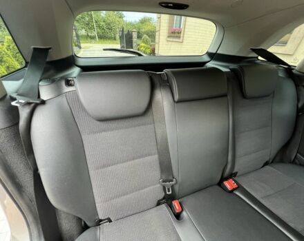 Сірий Мерседес 200, об'ємом двигуна 2 л та пробігом 276 тис. км за 7100 $, фото 8 на Automoto.ua