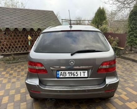 Серый Мерседес 200, объемом двигателя 2 л и пробегом 233 тыс. км за 7000 $, фото 3 на Automoto.ua