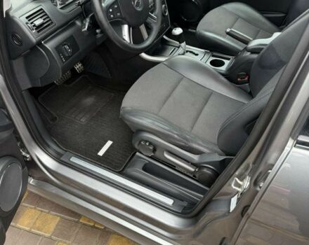 Серый Мерседес 200, объемом двигателя 2 л и пробегом 233 тыс. км за 7000 $, фото 5 на Automoto.ua