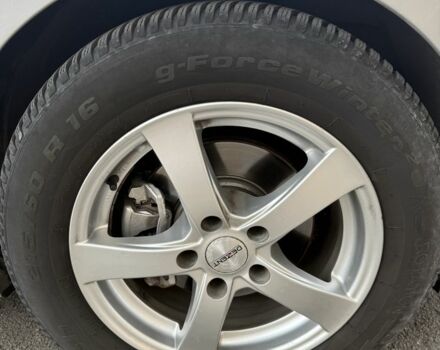 Серый Мерседес 200, объемом двигателя 2 л и пробегом 313 тыс. км за 7900 $, фото 8 на Automoto.ua