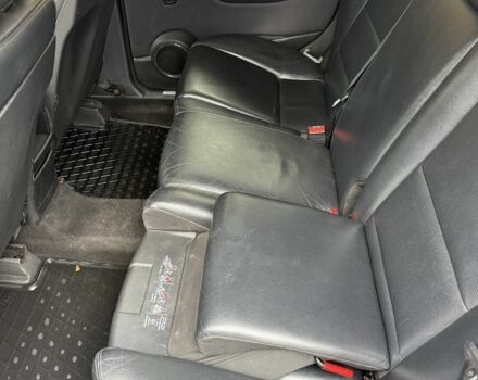 Серый Мерседес 200, объемом двигателя 2 л и пробегом 313 тыс. км за 7900 $, фото 5 на Automoto.ua