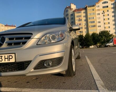 Сірий Мерседес 200, об'ємом двигуна 2 л та пробігом 280 тис. км за 7200 $, фото 4 на Automoto.ua