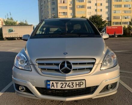 Сірий Мерседес 200, об'ємом двигуна 2 л та пробігом 280 тис. км за 7200 $, фото 2 на Automoto.ua