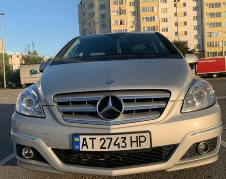 Сірий Мерседес 200, об'ємом двигуна 2 л та пробігом 280 тис. км за 7200 $, фото 6 на Automoto.ua