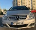 Сірий Мерседес 200, об'ємом двигуна 2 л та пробігом 280 тис. км за 7200 $, фото 6 на Automoto.ua