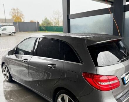 Мерседес 200 2012 в Володарке на Automoto.ua Серый Мерседес 200, объемом двигателя 1.8 л и пробегом 298 тыс. км за 14700 $, фото 2 на Automoto.ua