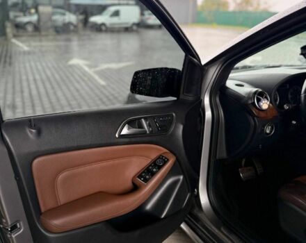 Мерседес 200 2012 в Володарке на Automoto.ua Серый Мерседес 200, объемом двигателя 1.8 л и пробегом 298 тыс. км за 14700 $, фото 10 на Automoto.ua