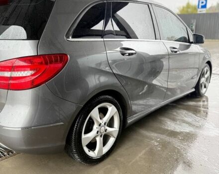 Мерседес 200 2012 в Володарке на Automoto.ua Серый Мерседес 200, объемом двигателя 1.8 л и пробегом 298 тыс. км за 14700 $, фото 3 на Automoto.ua