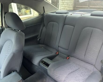 Серый Мерседес 200, объемом двигателя 2 л и пробегом 300 тыс. км за 3800 $, фото 6 на Automoto.ua