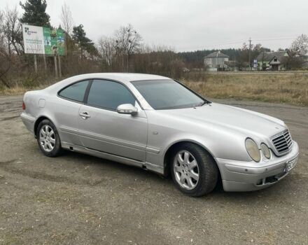 Серый Мерседес 200, объемом двигателя 2 л и пробегом 364 тыс. км за 2700 $, фото 2 на Automoto.ua