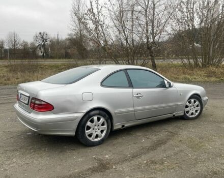 Серый Мерседес 200, объемом двигателя 2 л и пробегом 364 тыс. км за 2700 $, фото 3 на Automoto.ua