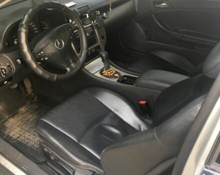 Серый Мерседес 200, объемом двигателя 2 л и пробегом 3 тыс. км за 3800 $, фото 5 на Automoto.ua