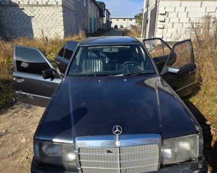 Серый Мерседес 200, объемом двигателя 2 л и пробегом 500 тыс. км за 1700 $, фото 12 на Automoto.ua