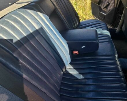 Серый Мерседес 200, объемом двигателя 2 л и пробегом 500 тыс. км за 1700 $, фото 13 на Automoto.ua