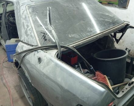 Серый Мерседес 200, объемом двигателя 2 л и пробегом 450 тыс. км за 1400 $, фото 6 на Automoto.ua