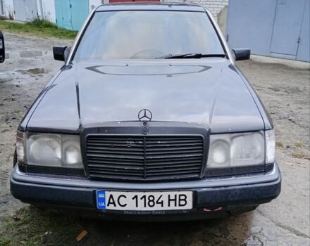 Сірий Мерседес 200, об'ємом двигуна 2 л та пробігом 70 тис. км за 2000 $, фото 4 на Automoto.ua