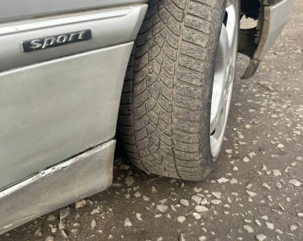 Серый Мерседес 200, объемом двигателя 2.8 л и пробегом 422 тыс. км за 2400 $, фото 7 на Automoto.ua