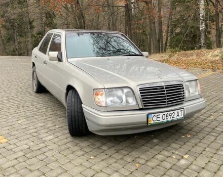 Серый Мерседес 200, объемом двигателя 2 л и пробегом 400 тыс. км за 2550 $, фото 1 на Automoto.ua