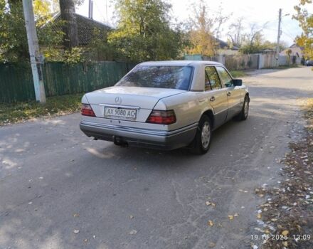 Сірий Мерседес 200, об'ємом двигуна 2 л та пробігом 300 тис. км за 1619 $, фото 2 на Automoto.ua