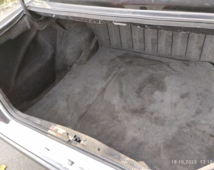 Сірий Мерседес 200, об'ємом двигуна 2 л та пробігом 300 тис. км за 1619 $, фото 6 на Automoto.ua